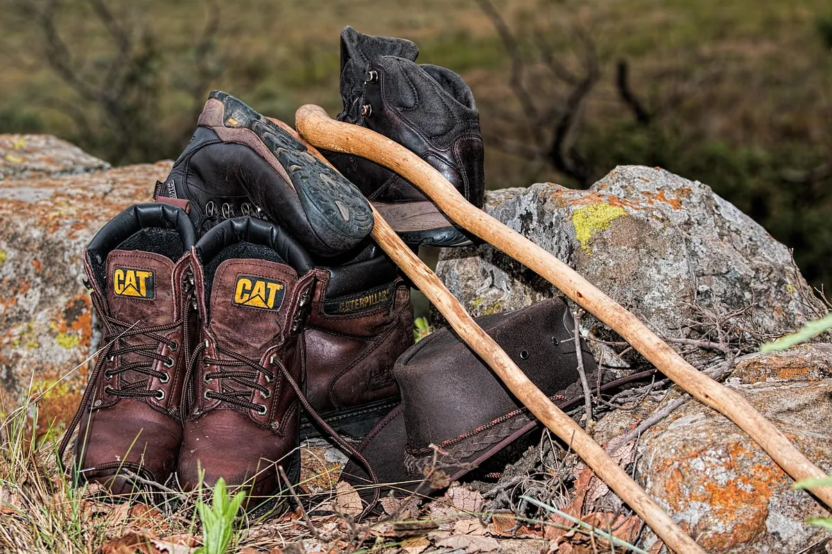 Hiking Boots vs. Trail Shoes: Which Should You Choose?